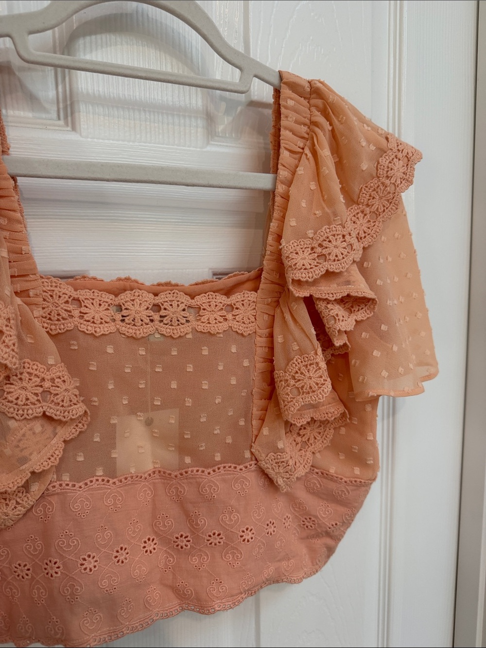 Hope & Ivy Broderie Frill Sleeve Peach Crop Top - Picture 9 of 14